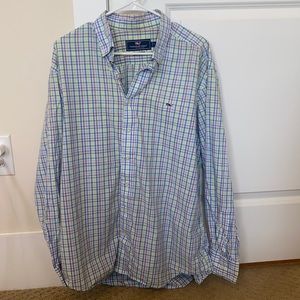 Vineyard vine long sleeve button down shirt size L